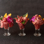 大人気肉パフェ