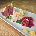 料理メニュー写真&nbsp;馬刺し三種盛り（赤身・タテガミ・フタエゴ）