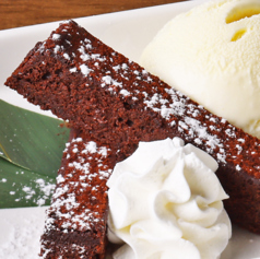 【おすすめ】ガトーショコラ-バニラアイス添え-