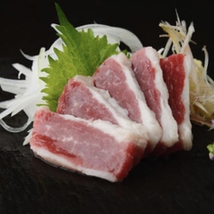 馬肉フタエゴ刺身