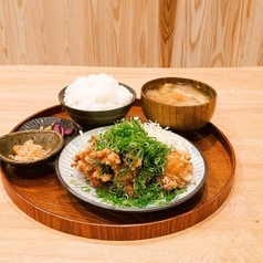 【ネギラバー!】唐揚げネギ盛り定食