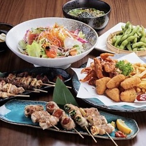 地鶏を使用した絶品炭火焼を、当店厳選の15種のレモンのお酒と一緒にどうぞ♪