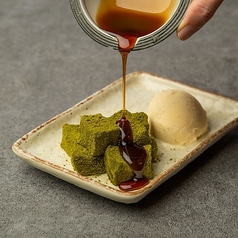 もちもち抹茶のわらび餅とバニラアイス