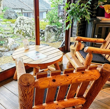 Kameoka Himeki カメオカ ヒメキの雰囲気1