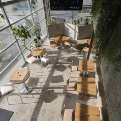 CAFE&SPORTS BAR VYOVU ビョウブの雰囲気3