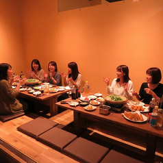 6～8名様までの個室10室ご用意★個室をつなげて最大50名様までのご宴会可能！