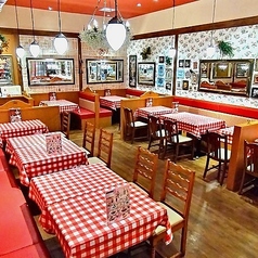 ラケル イオンモールナゴヤドーム前店の雰囲気1