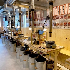 全席に、テーブルに座りながらセルフサービスで注ぐ、レモンサワーサーバー完備！ゆったりくつろぎながらワイワイしましょう♪