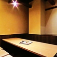 【4名様～6名様向けの個室】女子会や合コンなど少人数でのご利用にぴったりのお席となっております。周りを気にせずご宴会を楽しむなら個室が最適です◎