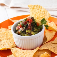 ワカモレ&チップス