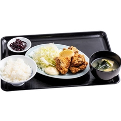 身体と懐に優しい！「唐揚げ定食」