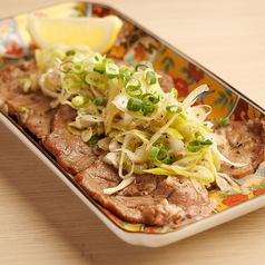 ネギ塩牛タンの炭火焼き