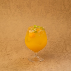  オレンジとマンゴーのサングリア