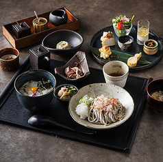 多彩なコースと一品料理で愉しむ本格ランチ