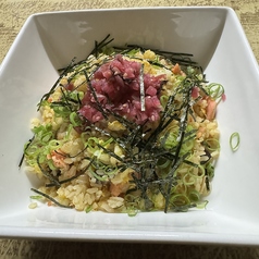 カリカリ梅と鮭のチャーハン