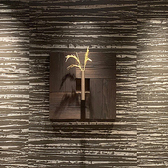 当店は全席禁煙となっており、常に清潔で快適な環境を提供しています。お客様の健康と快適さを第一に考えながら、お食事をしながら会話を楽しめる空間を大切にしております。心ゆくまでお寛ぎいただき、特別なひとときをお過ごしください。皆様のご来店を心よりお待ちしております。