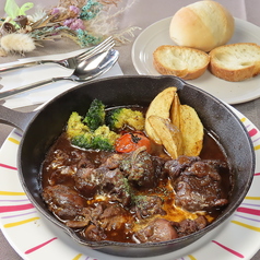 牛ホホ肉のビーフシチュー