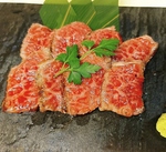 最近のおすすめです！　売り切れ御免　山形牛のタタキです！