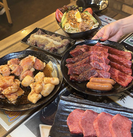 新鮮で美味しい焼肉にお酒が進む・・・♪