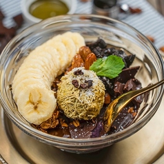 DUBAI CHOCOLATE CRACKING ACAI BOWLドバイチョコクラッキングアサイーボウル