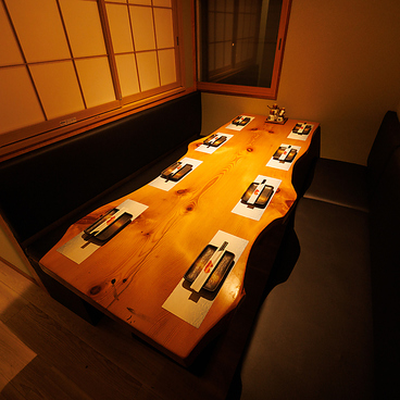 全席個室居酒屋 食べ飲み放題 海鮮と焼き鳥 鳥邸屋 川崎駅前店の雰囲気1