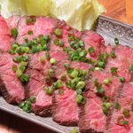 ステーキやローストビーフなどの肉料理も楽しめる♪和洋中と様々な料理を豊富に取り揃えております！