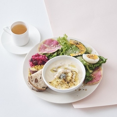 パンチェッタときのこのチーズクリームスープ＆有機オニオンドレッシング