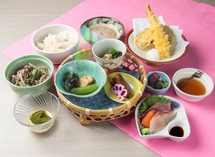 華やかとろろ御膳