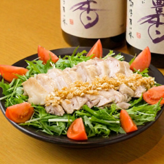 蒸し鶏と有機野菜のサラダ