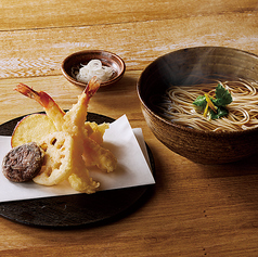 海老と季節野菜の天ぷらそば