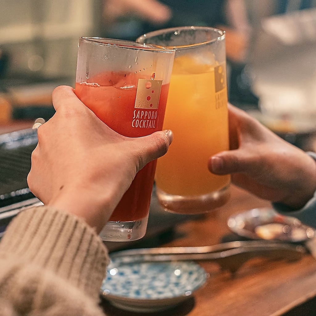 単品飲み放題1300円！地域でも最安値！？ビール・角ハイ付きでも1800円と2000円でお釣りがきちゃう♪