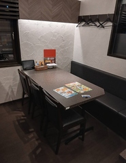 居酒屋タイプ(テーブル半個室)