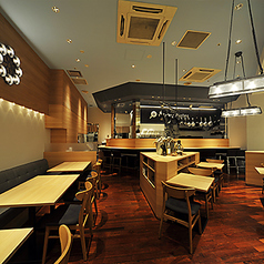 雰囲気を楽しめる店内