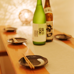 各種宴会にご利用頂ける、使い勝手の良いテーブル席です。蒲田での大規模宴会は【魚楽】にお任せください！