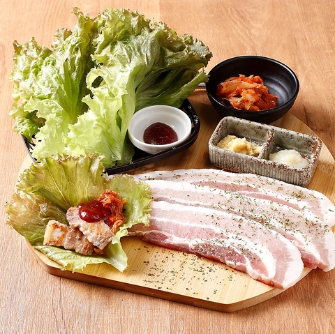 「成増駅」の駅近便利！本格BBQ個室完備×肉巻き串　日本酒とワインの美味しいお店