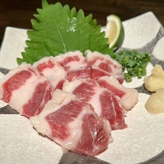 馬刺し霜降りカルビ