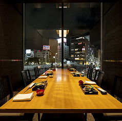 博多やまや 福岡本店の雰囲気1