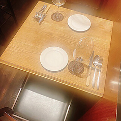【テーブル席】カップルの方がお選びになる確率が多い、カップル席もございます！もちろん1名様でのご利用もOK◎