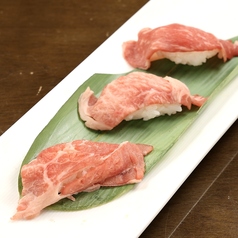 牛炙り肉寿司
