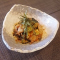 料理メニュー写真 アボカドキムチ