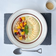 メープルと玄米米粉の自家製グラノーラ