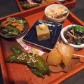 料理メニュー写真&nbsp;おばんざい盛り合わせ