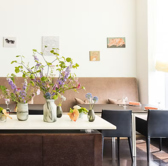 アートカラーズダイニングの雰囲気2