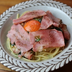 大好きベーコンのぺぺタマ