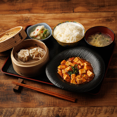 ジョウジョウ飯店のおすすめランチ1