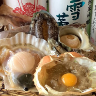 新鮮な魚や貝を浜焼きで！お酒に合う料理多数ご用意