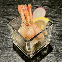 日替わり・週替わりで先付、一品をご提供いたします。