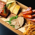 料理メニュー写真&nbsp;燻製盛り合わせ