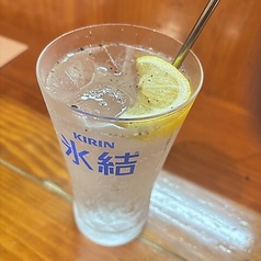 旅団の炭塩レモンサワー