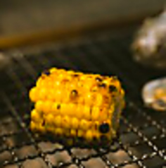 焼きとうもろこし